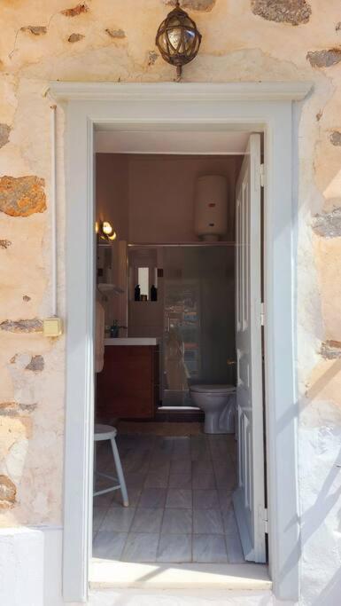 Christina'S Stone House Apartment Ídra Kültér fotó